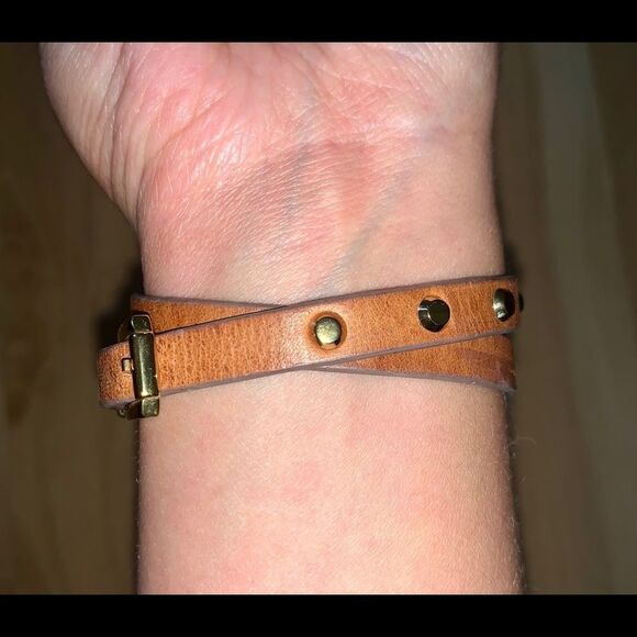 MICHAEL KORS Brown and Gold Wrap Bracelet MICHAEL KORS Brown and Gold Br… - Picture 4 of 6